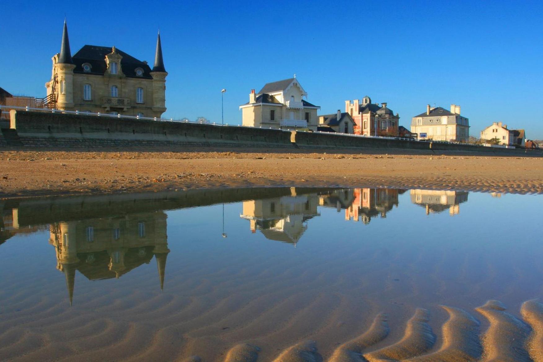 La Fromagerie Maison Lumineuse Et Spacieuse Beau Sejour 5 Ch 2 Wc 1 Sdb Grand Jardin Clos 5Mn A Pied Commerces 10 Mn Plage Omaha Beach Proche Plages Du Debarquement Trevieres Kültér fotó